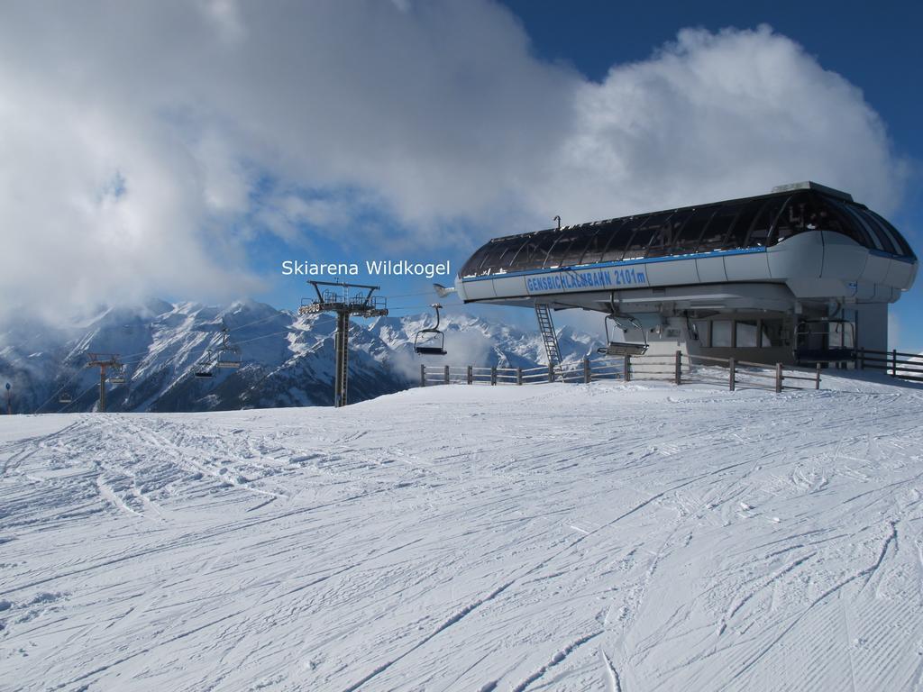 Pension Kristall ブラームベルク・アム・ヴィルトコーゲル エクステリア 写真