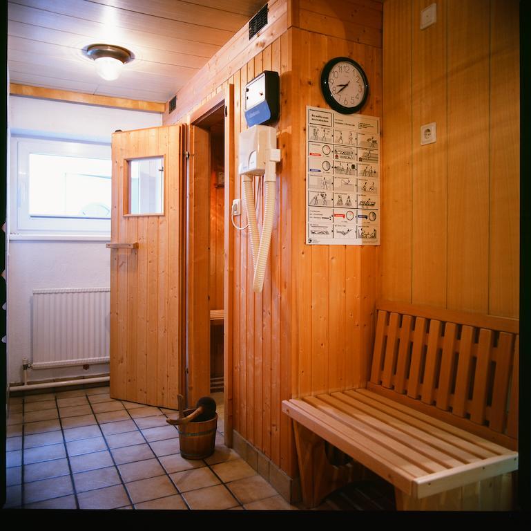 Pension Kristall ブラームベルク・アム・ヴィルトコーゲル エクステリア 写真